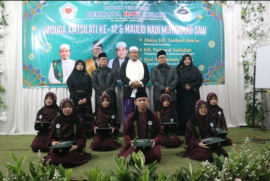 Wisuda Amtsilati ke-12 dan Maulid Nabi Muhammad SAW